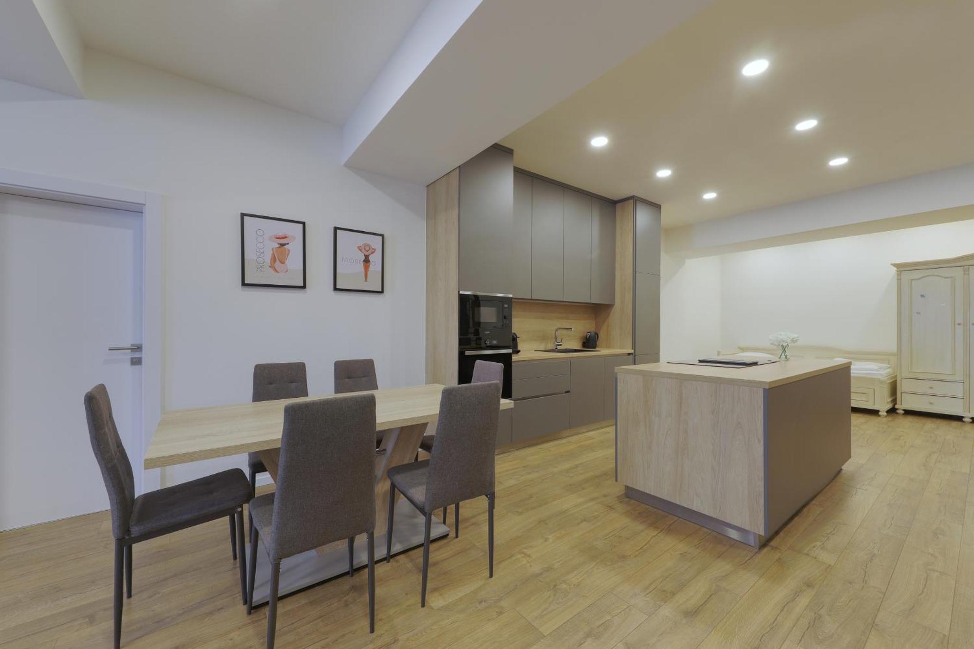 Shone Apartment Old Town 2 Bedroom 布拉迪斯拉发 外观 照片