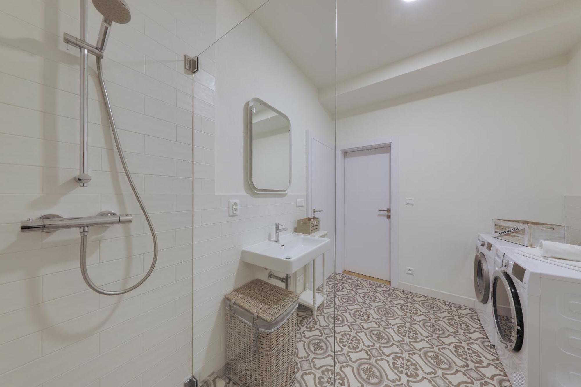 Shone Apartment Old Town 2 Bedroom 布拉迪斯拉发 外观 照片